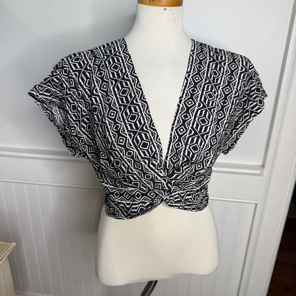 Zara Geometric Twist Front V-Neck Crop Top Black White Smocked Back Size M NEW
